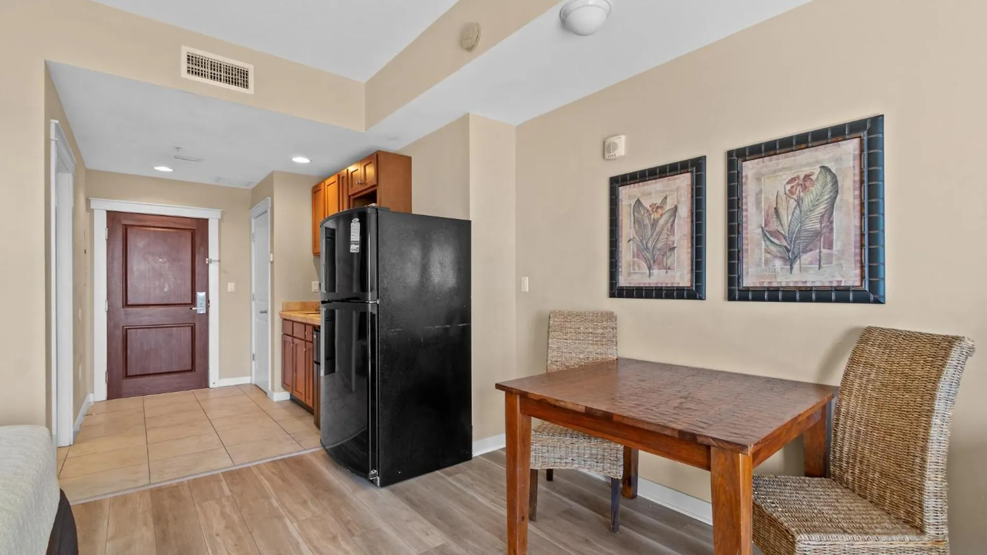 Origin 0833 - Studio King - Sunrise & Gulf View By Beach Haven Vacation Rentals Panama City Beach 0*,  Estados Unidos