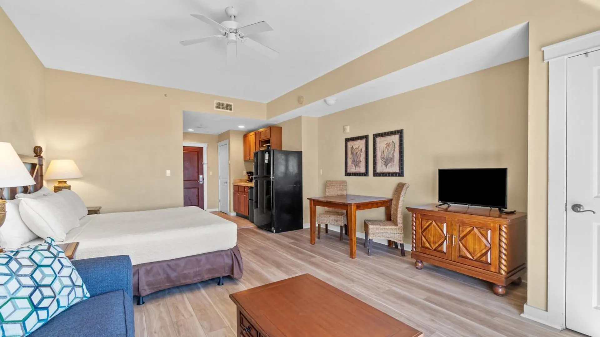 Apartment Origin 0833 - Studio King - Sunrise & Gulf View By Beach Haven Vacation Rentals Panama City Beach United States